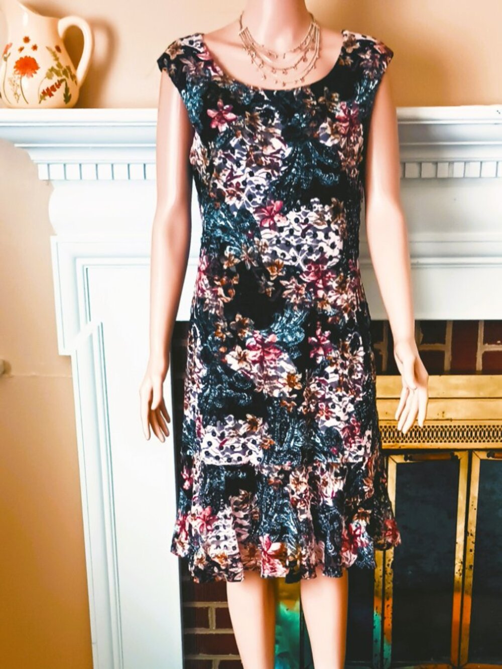Connected Floral-Lace Sleeveless Dress 10 Ruffle-Hem Fully Lined Stretch